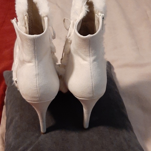Booties - Picture 3 of 4